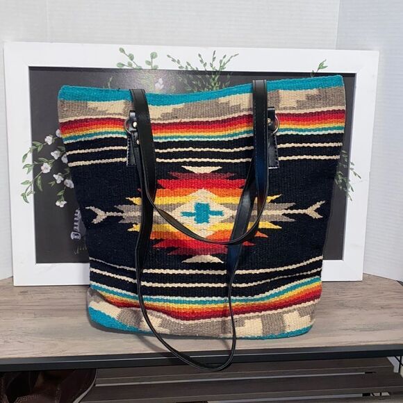 Santa Rosa woven Handbag - Picture 3 of 6